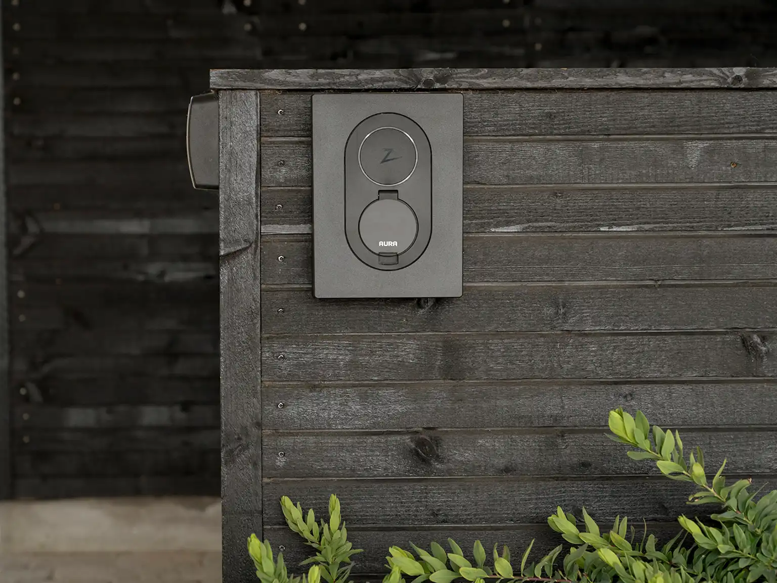 Ladeboks installeret i sommerhus