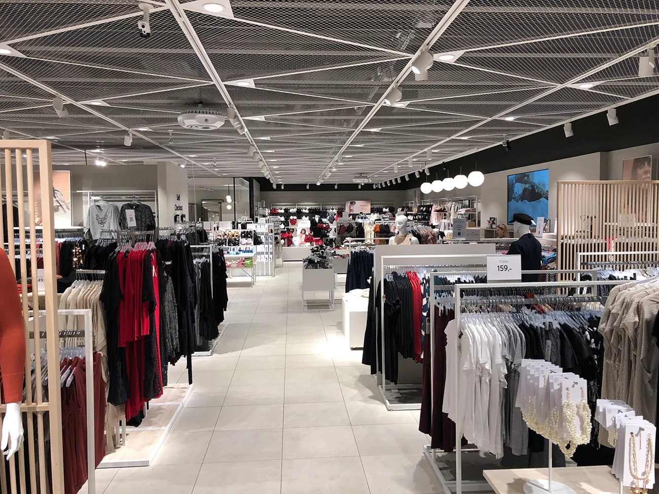Ny LED-belysning i Danmarks første Lindex butik