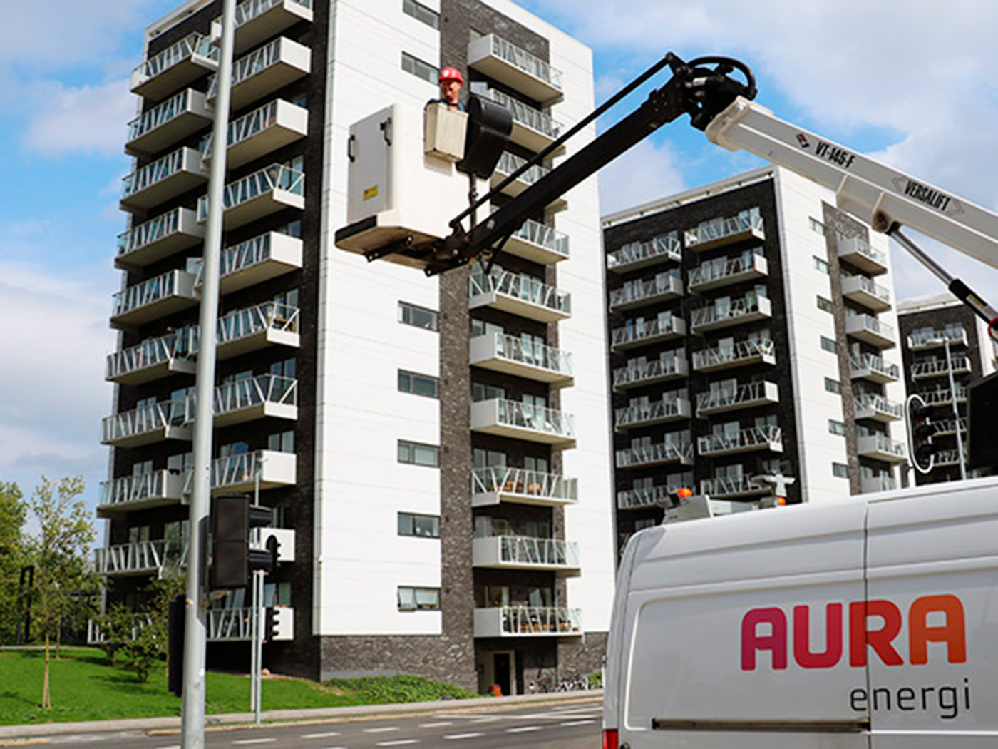 Gadelysanlæg udskiftes til nyt LED-gadelys langs Carl Blochs Gade i centrum af Aarhus