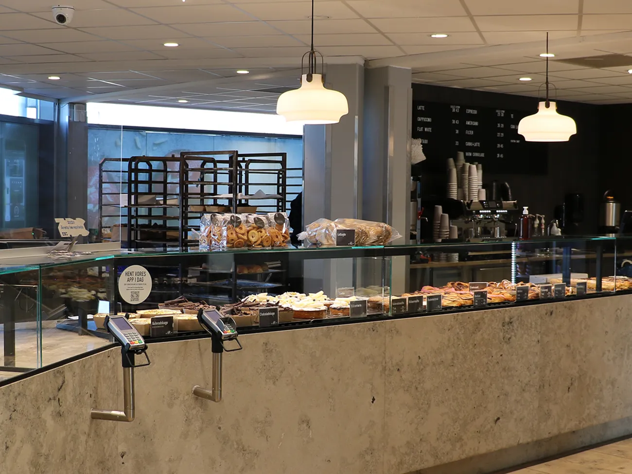 Lagkagehuset i Horsens har fået ny ovnlinje og LED-belysning