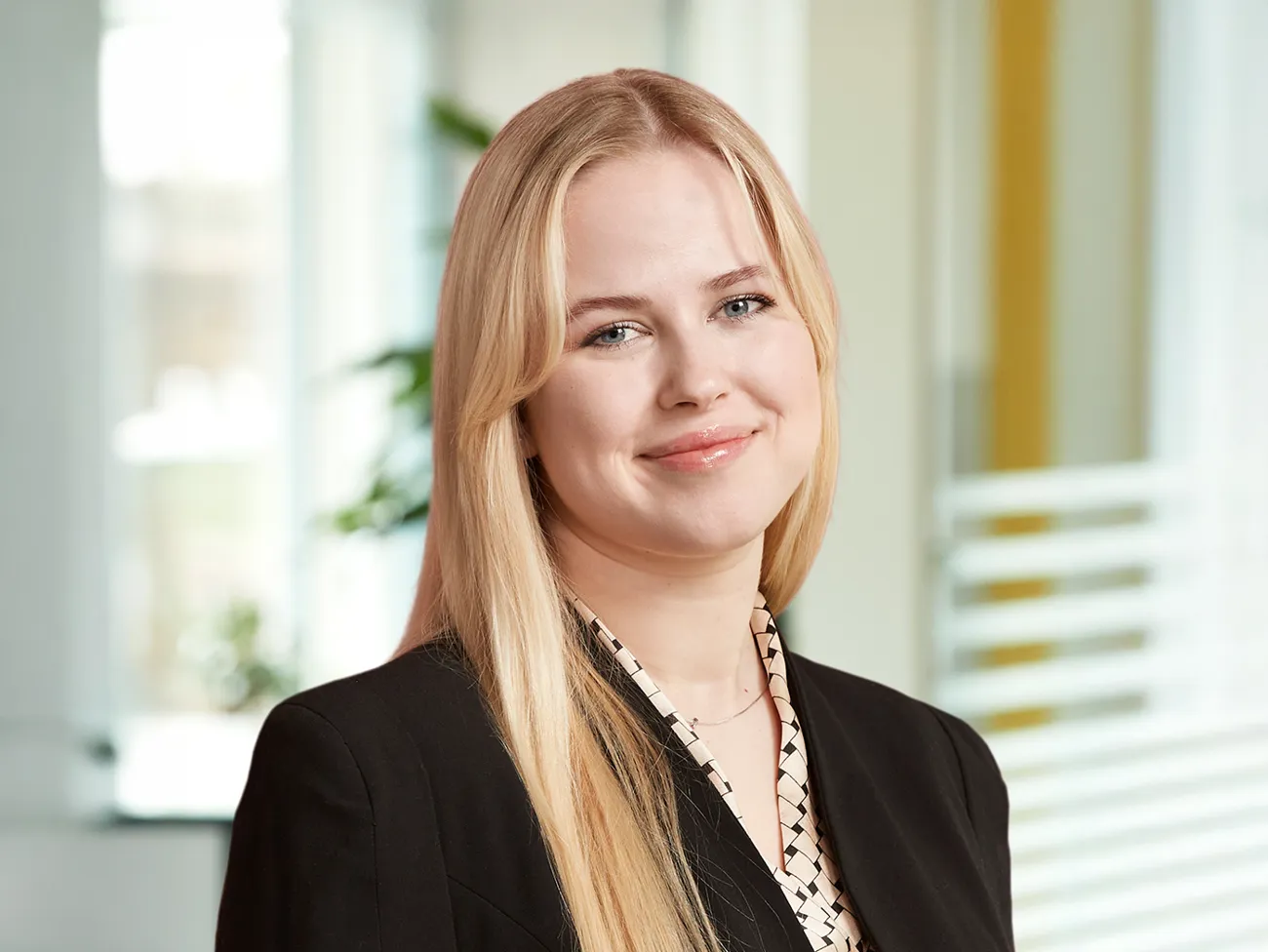 Cecilie Foslund, Salgskonsulent AURA