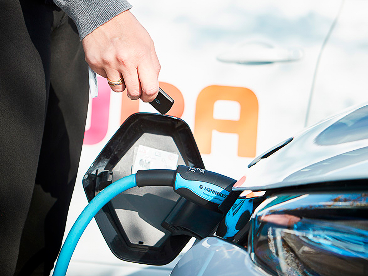 Ladestation i CeresByens parkeringshus sikrer opladning af elbil til beboere og gæster