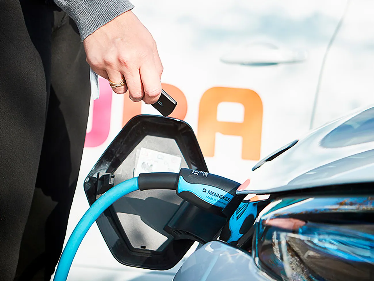 Ladestation i CeresByens parkeringshus sikrer opladning af elbil til beboere og gæster